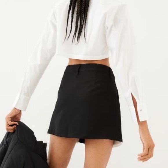 H&M black mini skirt - Picture 5 of 5